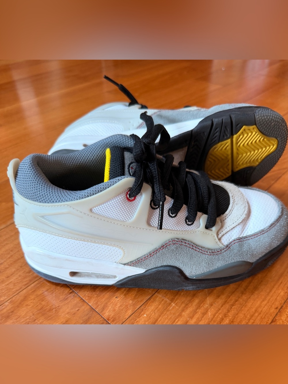 Nike Boys Air Jordan 4 RM Size 5Y
